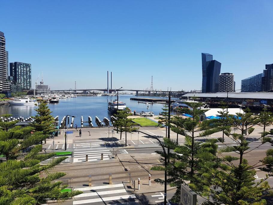 Melbourne Docklands Riverside Views Eksteriør billede