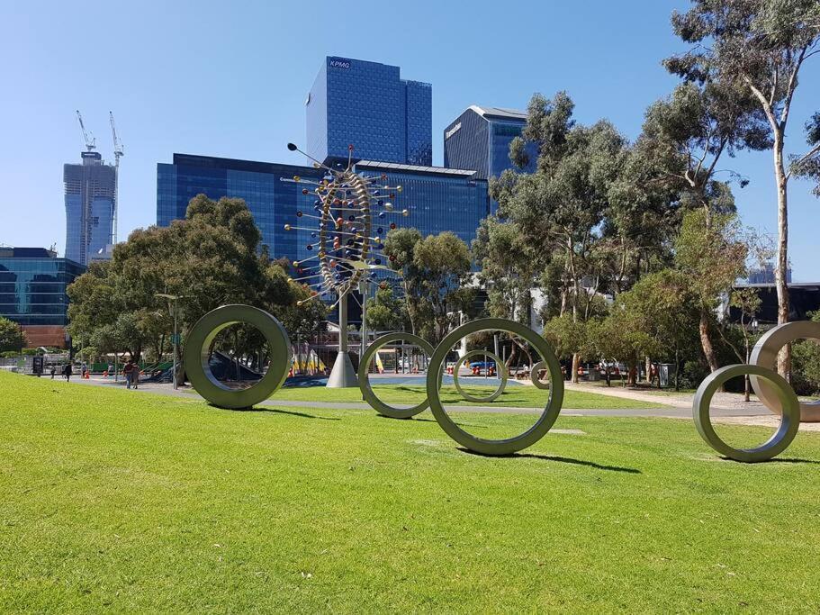 Melbourne Docklands Riverside Views Eksteriør billede
